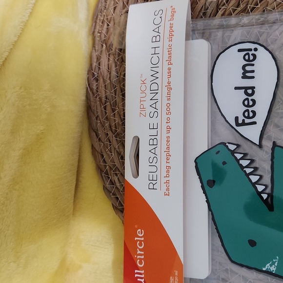 REUSABLE SANDWICH AND SNACK BAGS. - Picture 2 of 9